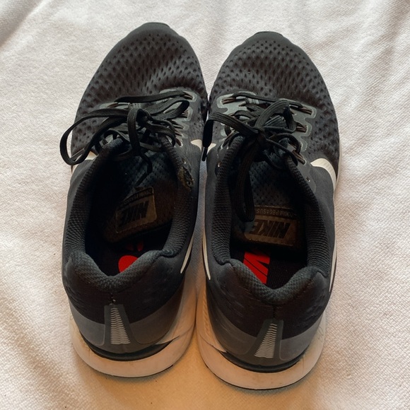 Nike Zoom Pegasus 34 Running Shoes - Picture 4 of 10